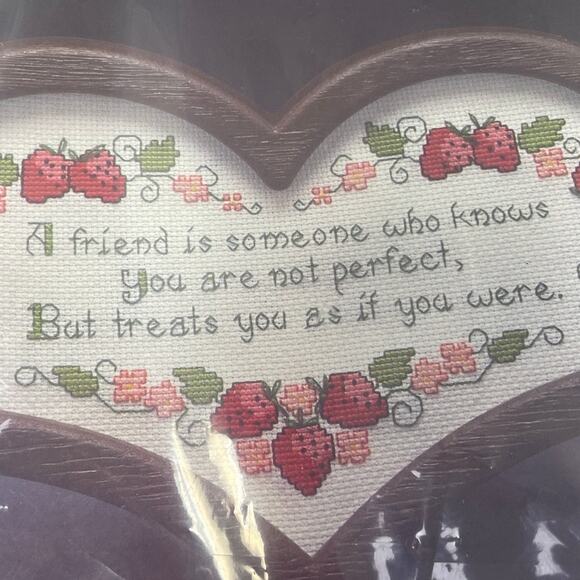 Vintage 1984 Good Shepherd Strawberry Friend DMC Floss Counted Cross Stitch Kit - Picture 3 of 4